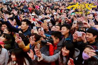 捧场的图片,捕捉友谊与支持的温馨瞬间  第2张